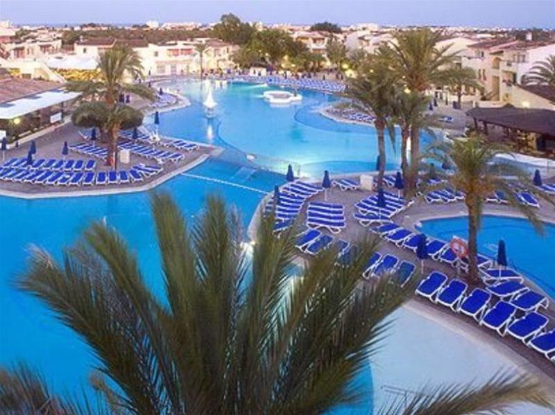 Globales Aparthotel Bouganvilla Sa Coma  Eksteriør billede